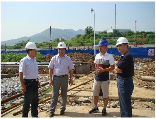 董事長(cháng)視察燃氣系統重點(diǎn)工程建設